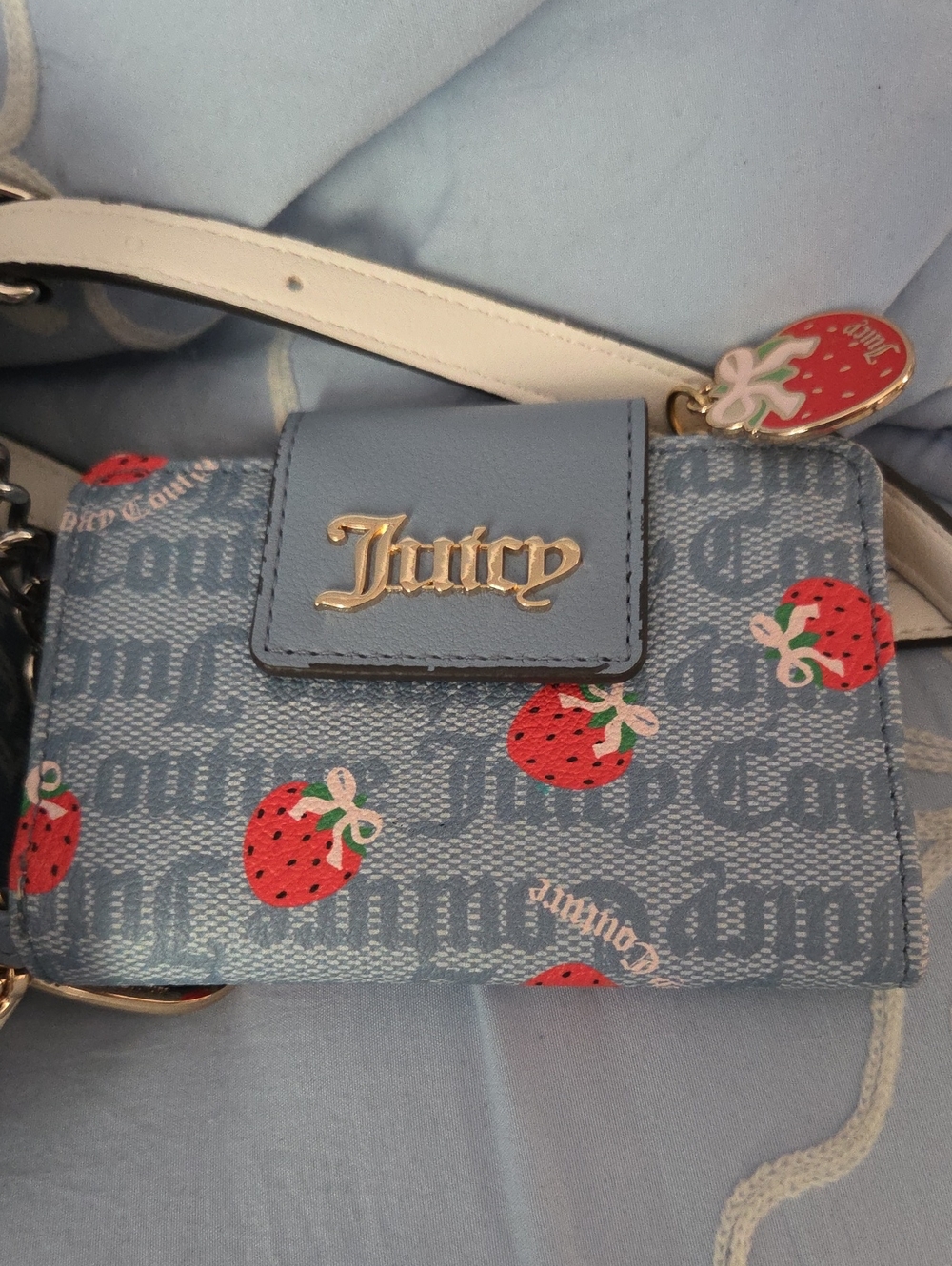 Juicy Couture Crossbody Bag And Juicy Couture Berry Sweet Card Wallet Dusty Blue - Picture 3 of 5